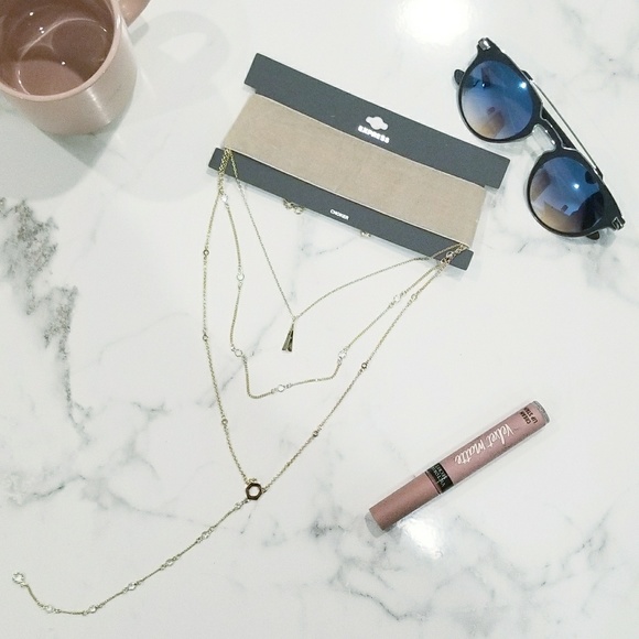 Gold and Cream Choker Necklace Set • Express - Picture 2 of 7